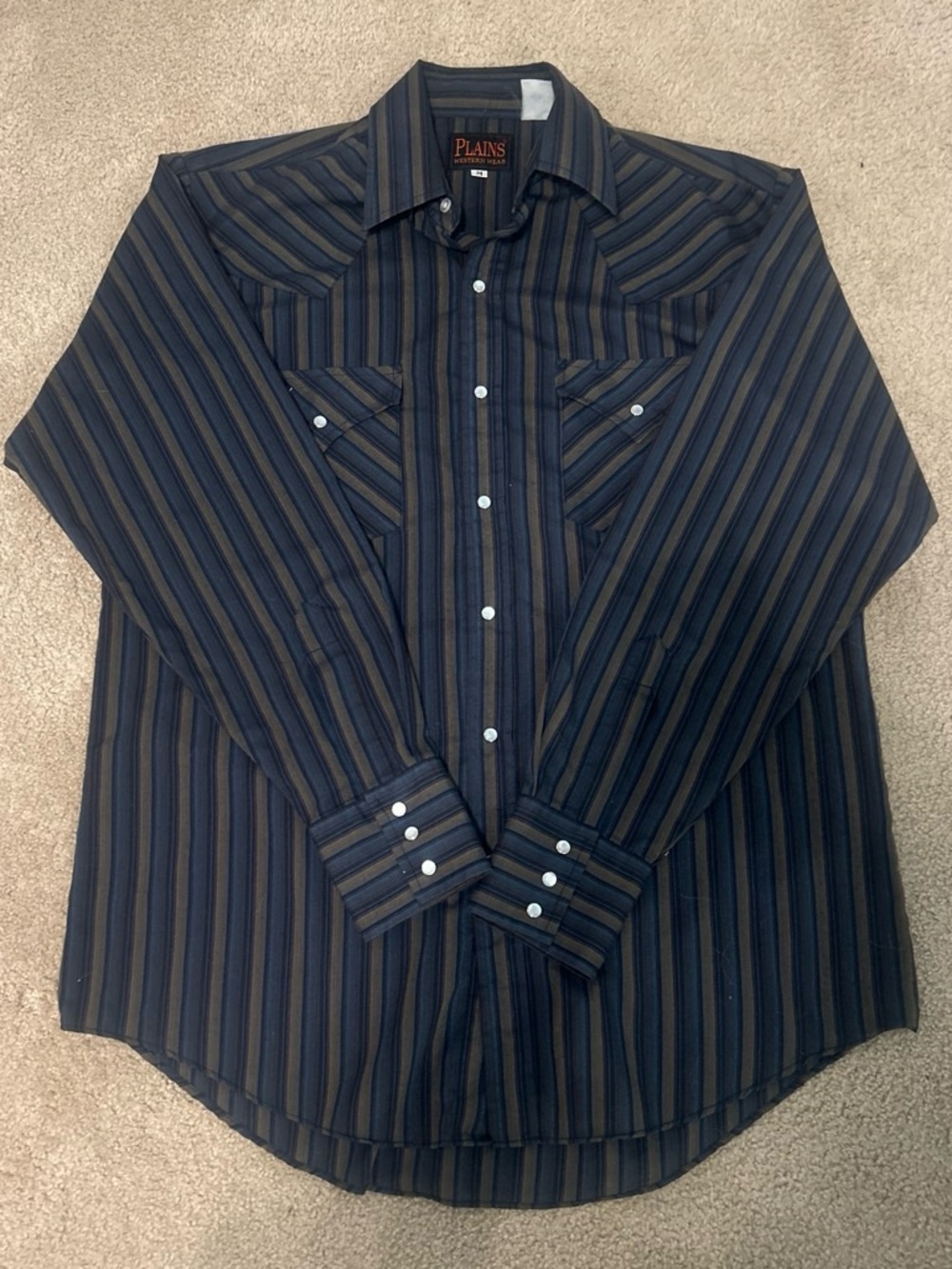 men’s pearl snap